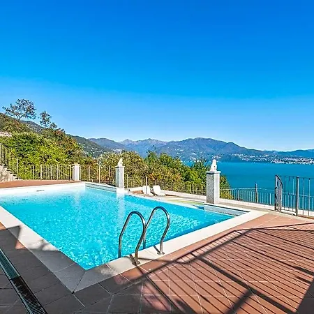 Residential Complex With Panoramic Views And Pool 2* Oggebbio