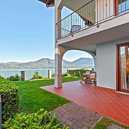 Residential Complex With Panoramic Views And Pool Hotel